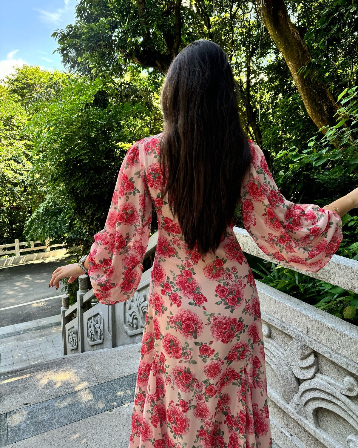 Fashion V-neck Floral Lantern Sleeve Dress